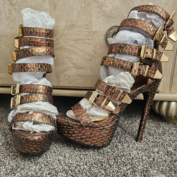 Bronze Scaley Heels - Picture 4 of 5